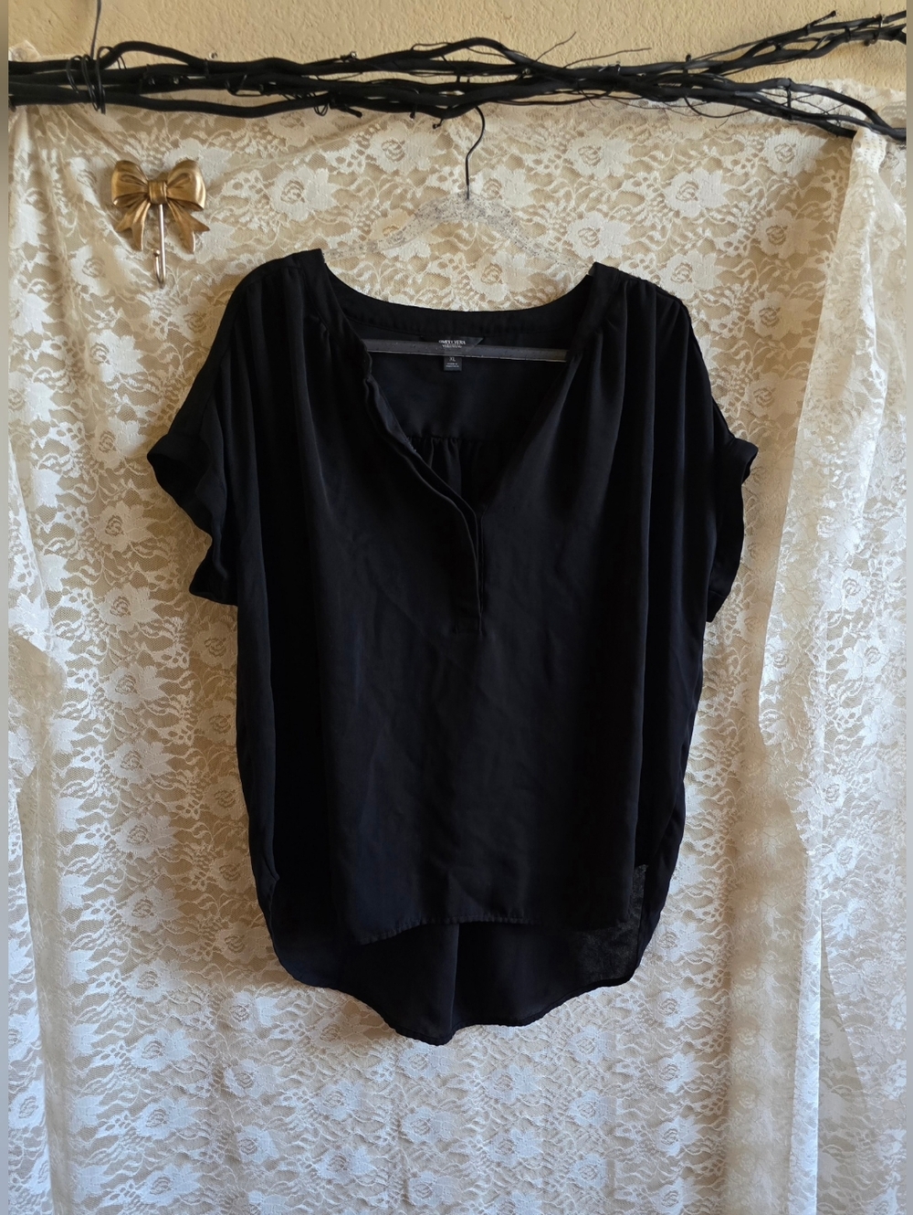 Simply Vera Women’s Black Short-Sleeve Blouse - Lightweight Casual Top